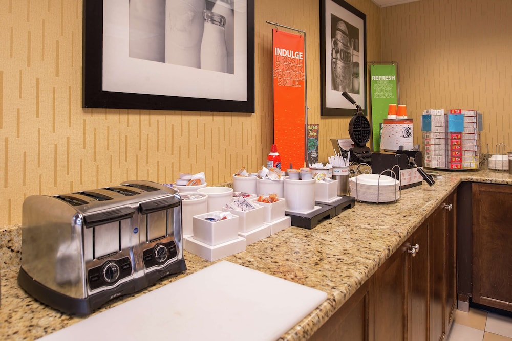 Hampton Inn Columbia Northeast Fort Jackson Area - photo 48