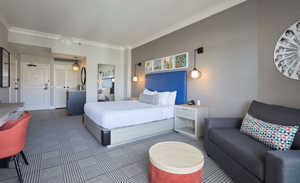 The Waterfront Beach Resort A Hilton Hotel - photo 44
