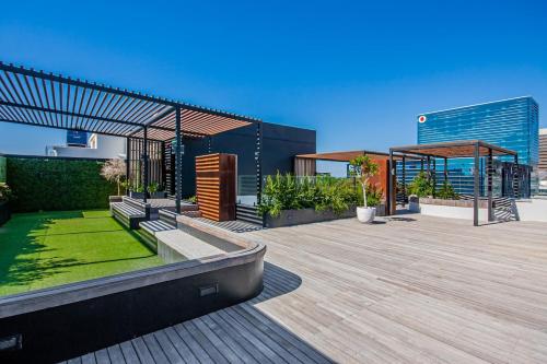 Loadshedding free Secure Rooftop Pool Wifi