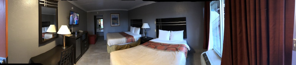 Executive Inn & Suites Beeville - photo 5