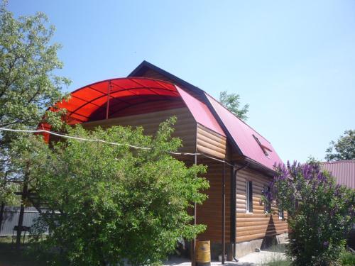 Chastnyj Dom — hotel in Kamennomostskiy