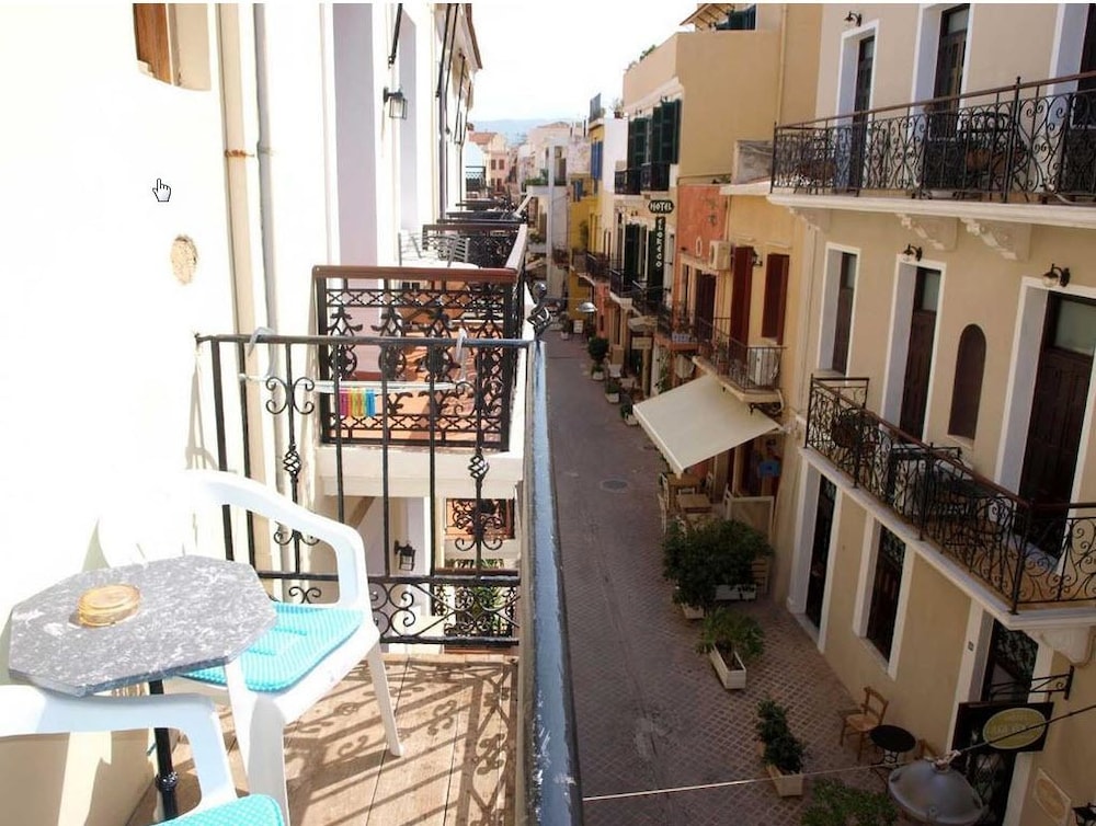 Hera Studios - last minute hotel in Chania