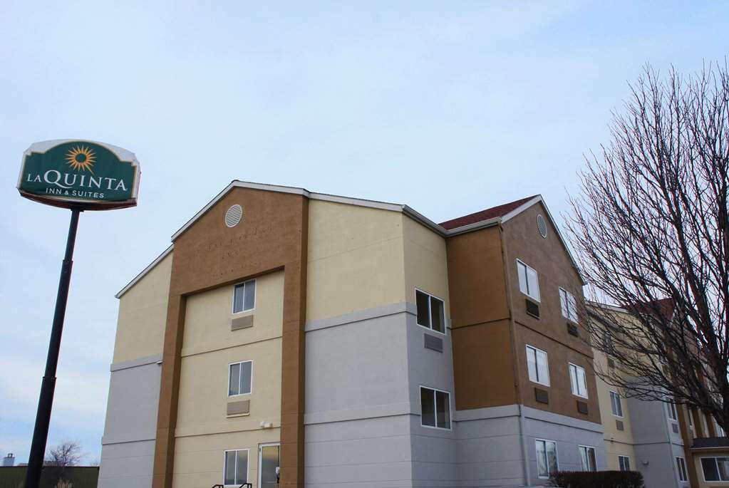 La Quinta Inn & Suites by Wyndham Emporia - photo 2