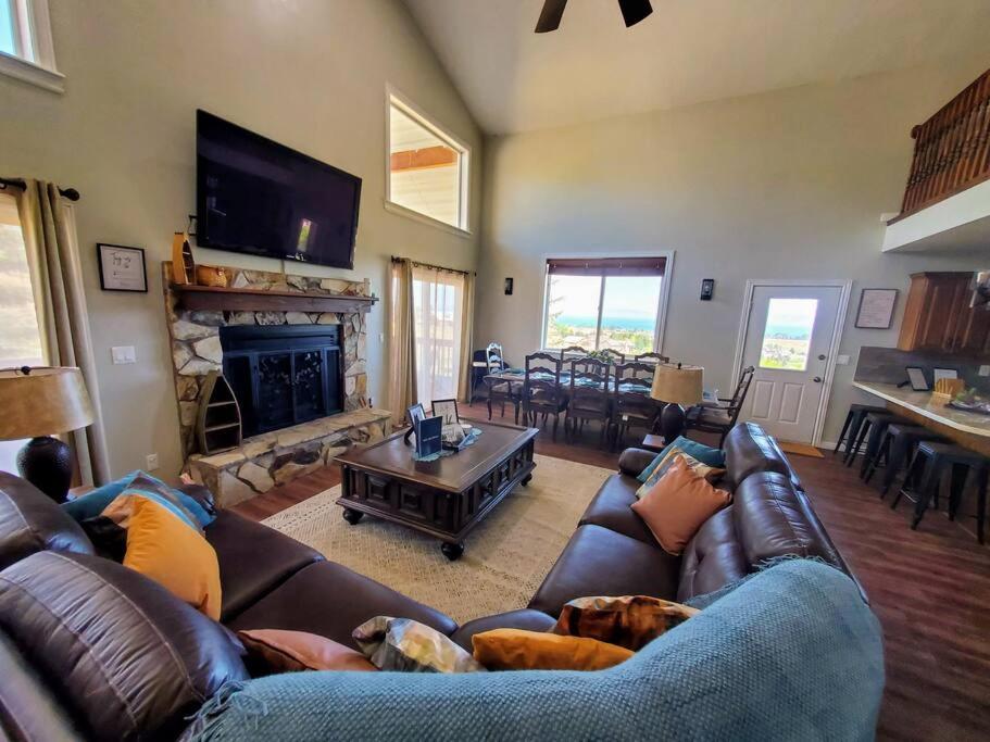 Bear Lake Emerald Retreat with Lake View. in Garden City, United States