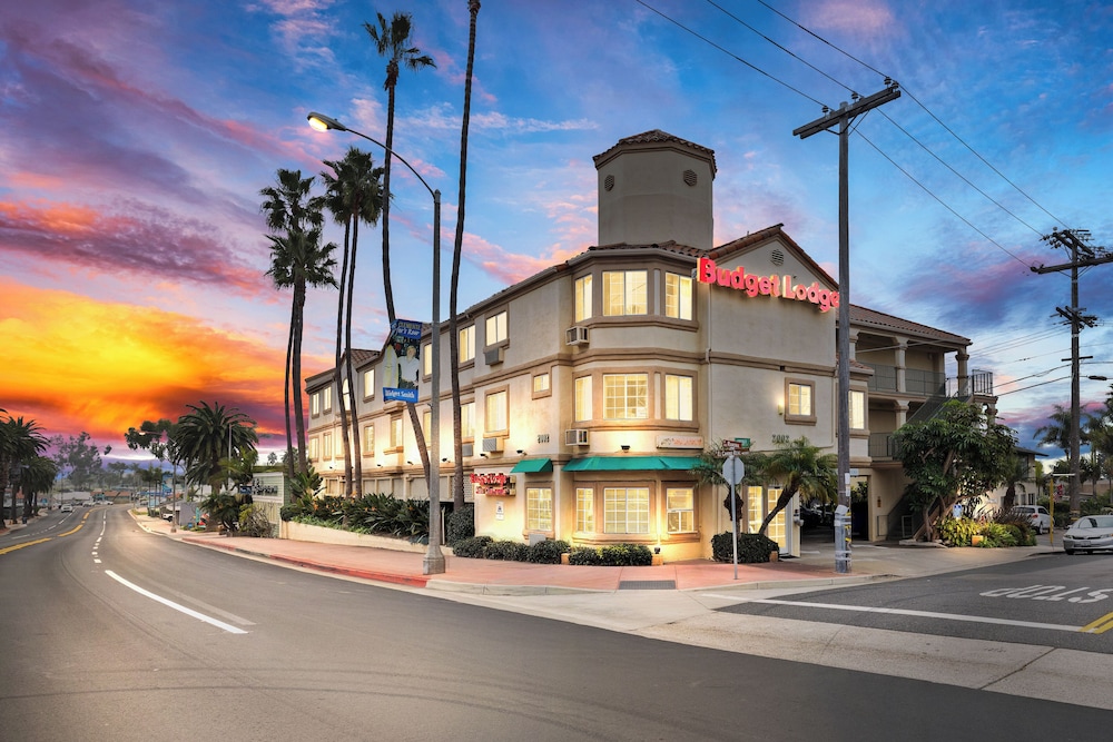 Americas Best Value Inn San Clemente Beach - carbon neutral hotel in San Clemente