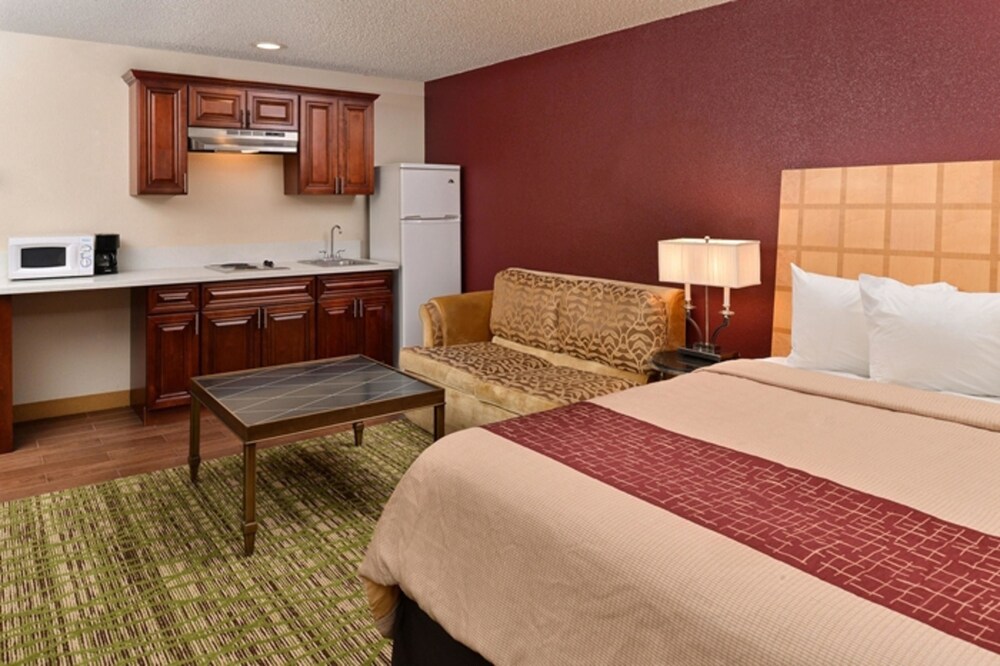 Rodeway Inn & Suites Fresno - photo 28
