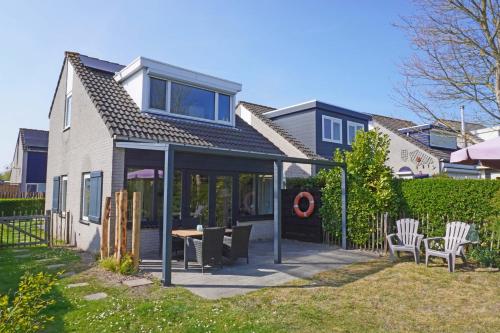 Vakantiehuis Grevelingen 12 aan Grevelingenmeer. nabij Port Greve — 4-Star Luxury Hotel in Brouwershaven, Netherlands