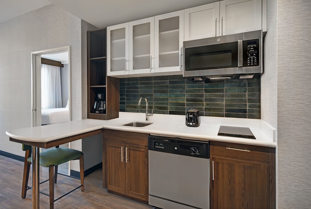 Staybridge Suites Houston Galleria Area by IHG - photo 21