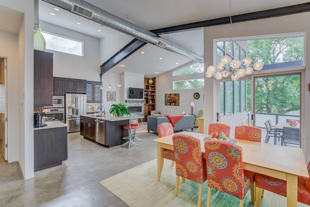 3BR Modern Marveldowntown Customprivate Balcony - photo 14