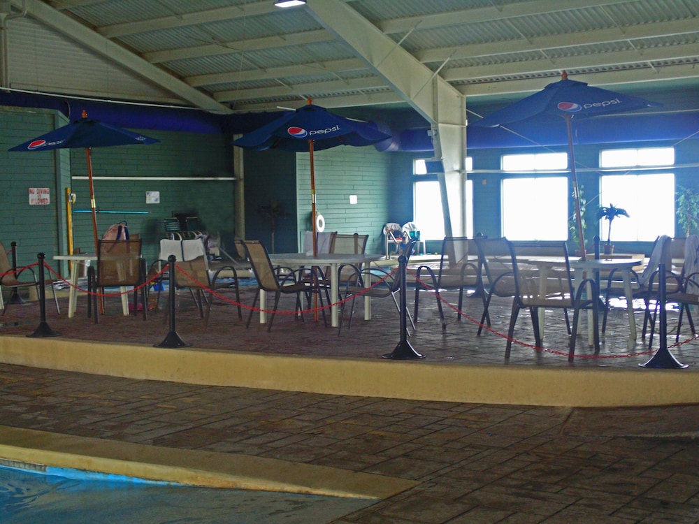 Lakeside Resort and Conference Center - photo 41