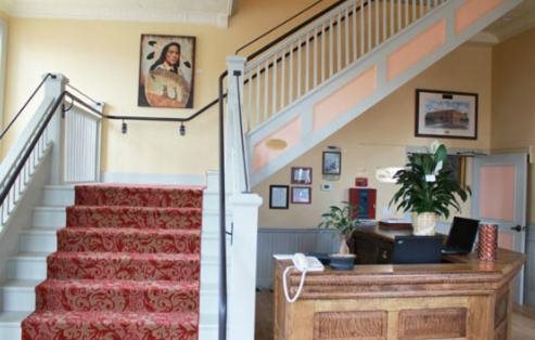 Windsor Hotel - carbon neutral hotel in Del Norte