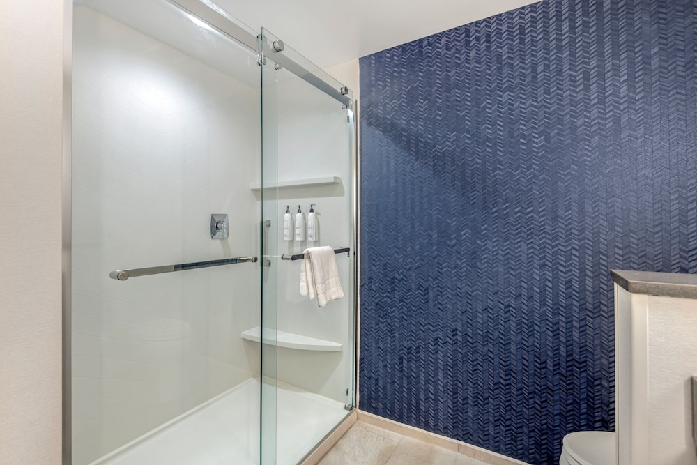 Fairfield by Marriott Inn & Suites North Conway - photo 40