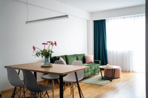 Wind Down Apartment in East Gate Living Skopje — 4-Star Luxury Hotel in Skopje, Republic of Macedonia