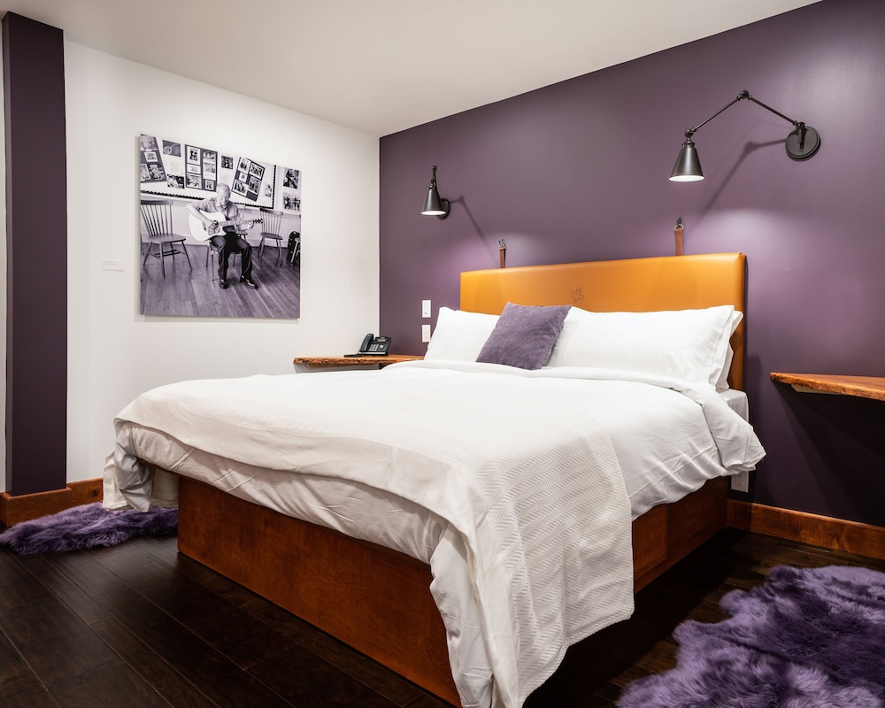 The Horton Hotel and Rooftop Lounge - photo 11