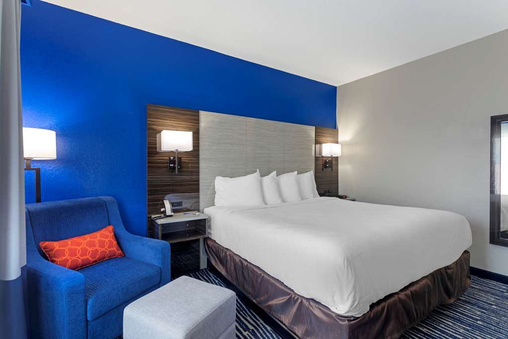 Comfort Inn & Suites Memphis East - photo 10