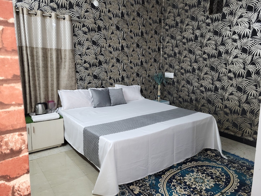 Suraj Village Resort — Ujjain