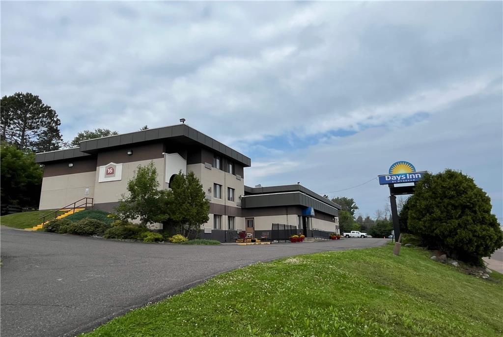 Days Inn by Wyndham Duluth Lakewalk in Duluth, United States