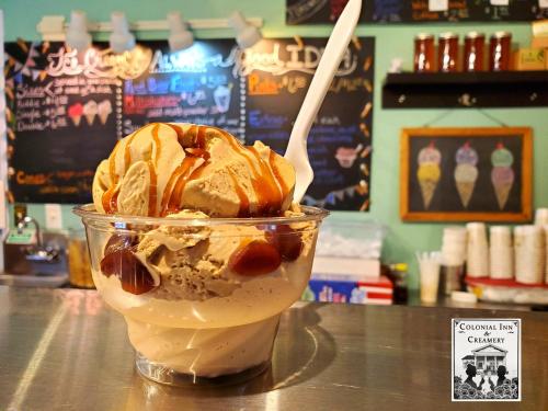 Colonial Inn & Creamery - photo 4