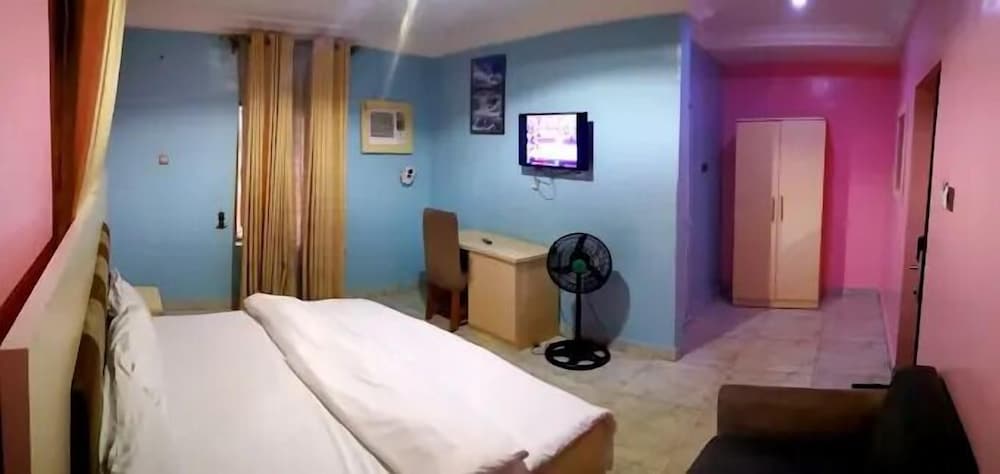 Side View Hotel in Ikom, Nigeria