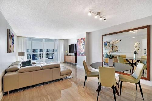 Day Dreamer Water & Miami City Views — 4-Star Luxury Hotel in Miami, United States