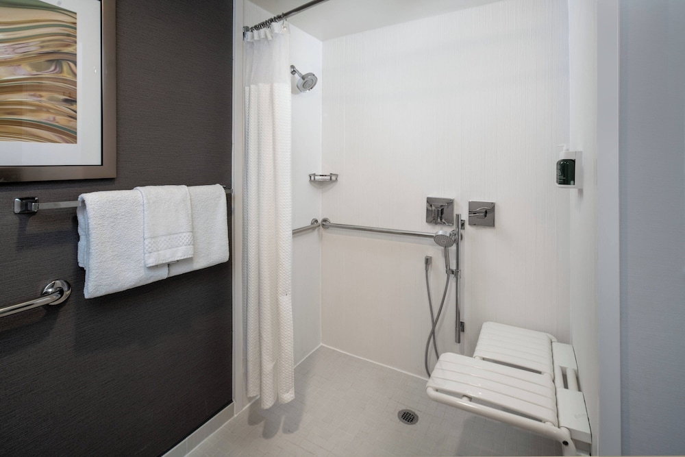 Courtyard by Marriott Memphis East Park Avenue - photo 14