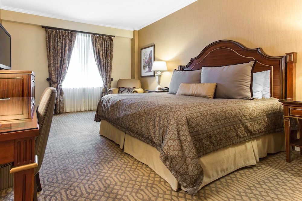 Omni Royal Orleans Hotel - photo 37