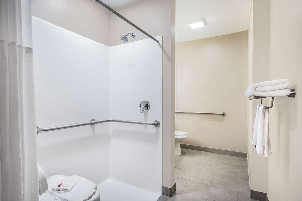 Super 8 by Wyndham Joliet - photo 20