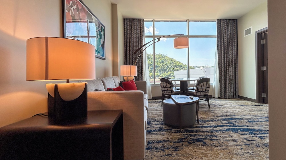 The Landing Hotel at Rivers Casino Pittsburgh - photo 25