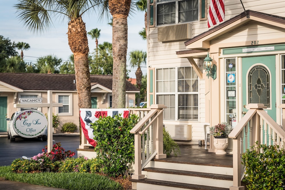 The Cozy Inn - carbon neutral hotel in Saint Augustine