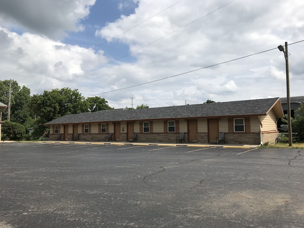 Parkview Motel - photo 37