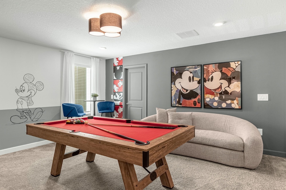 Upstay Lakeview Mansion w Pool Spa and Cinema - photo 5