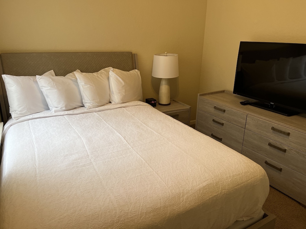 Washburn Hotel Suites - photo 11