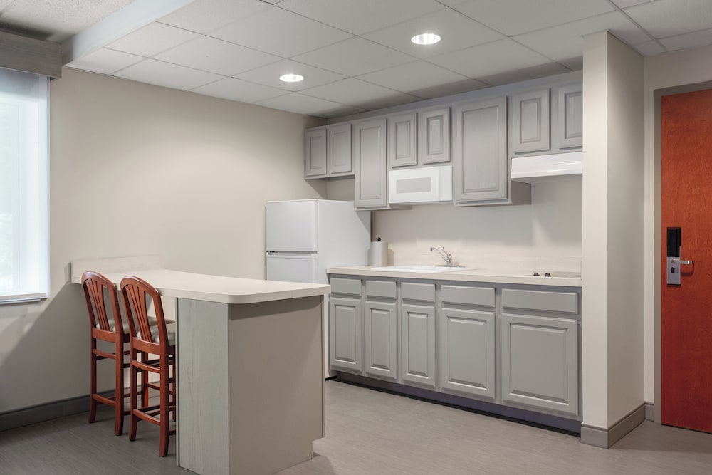 Holiday Inn Express & Suites Hawthorne Elmsford North by IHG - photo 29