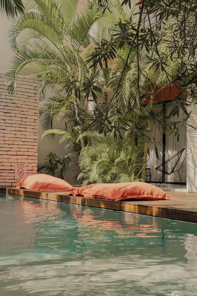 The Strabon Tulum