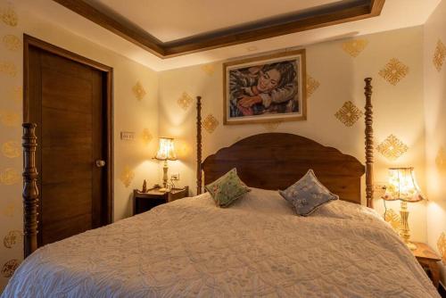 Family Stay 3 bhk close to Mall Road Alpine View in Naini Tal, India