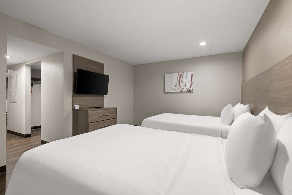 Quality Suites Wildwood The Villages - photo 4
