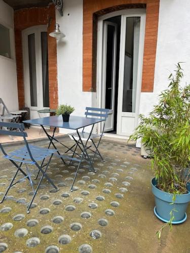 T2 Ac Private Terrace Central - last minute hotel in Toulouse