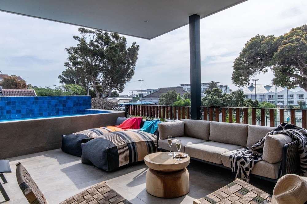 Incredible Camps Bay Escape w Pool Solange Villa