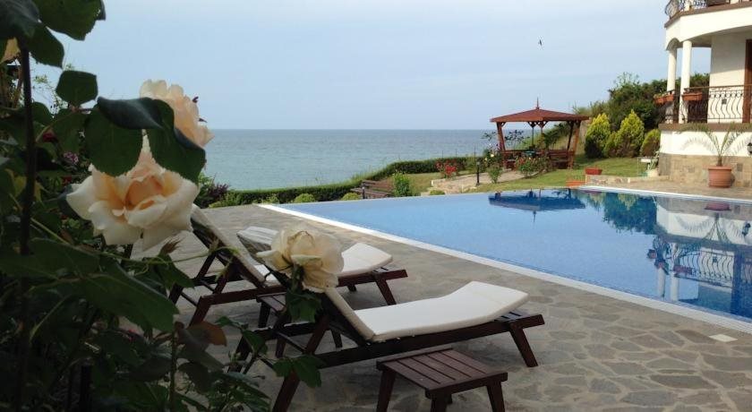 Argo Aparthotel - last minute hotel in Primorsko