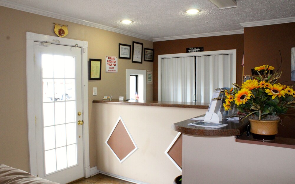 Savannah Motel - photo 3