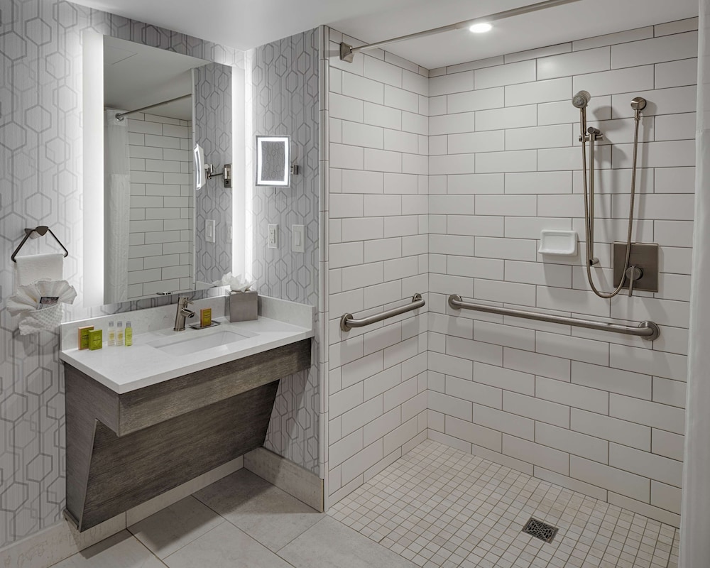 The Kingsley Bloomfield Hills a DoubleTree by Hilton - photo 66