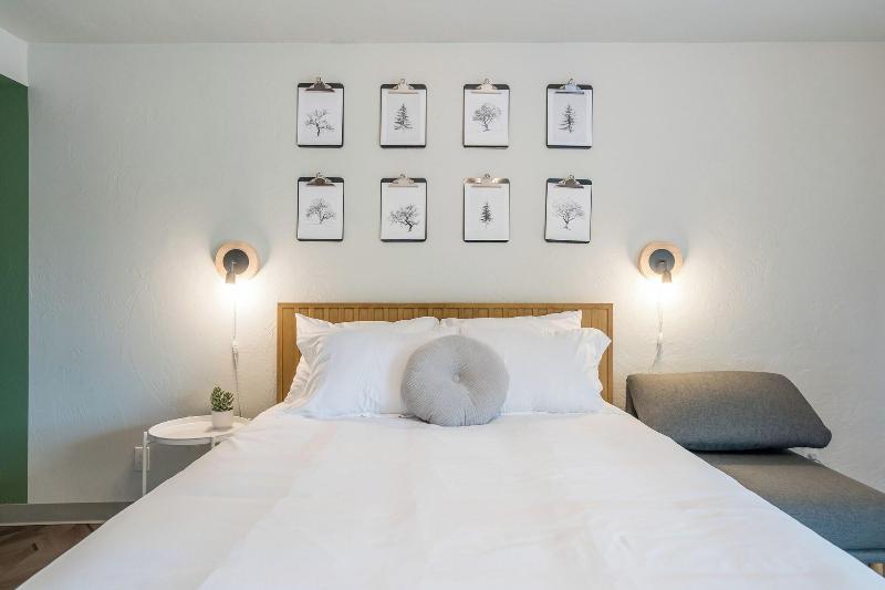 The Local Motel Shops — Eugene