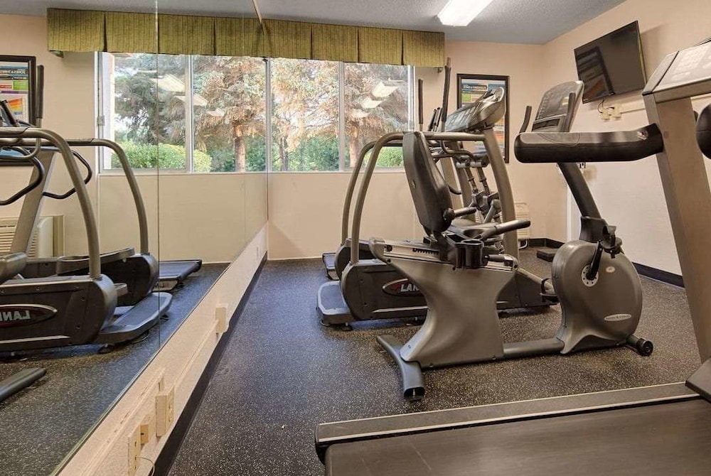 Baymont by Wyndham Marietta - photo 19
