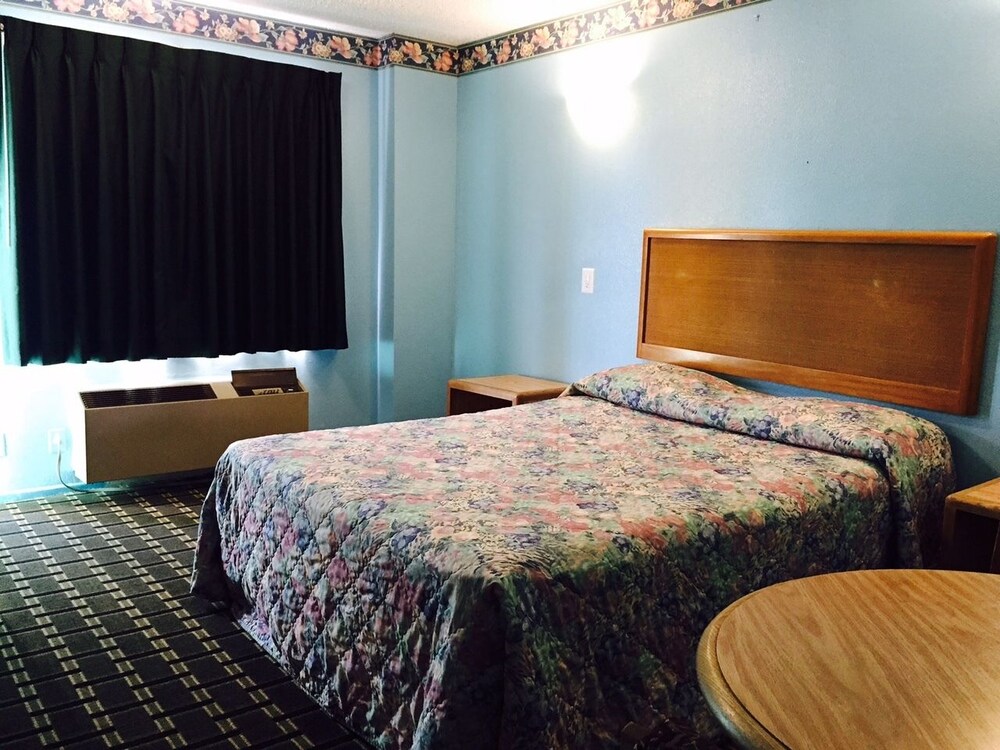 Chester Inn Motel - photo 2