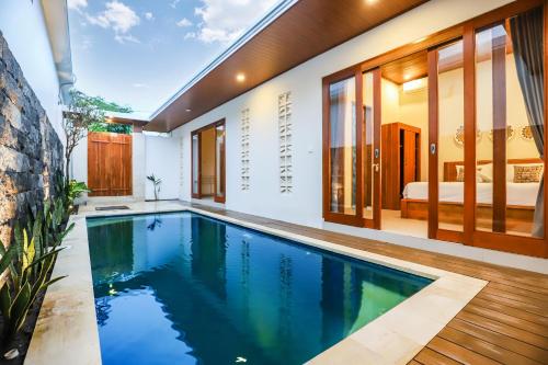 Dua Art Villa 1: Creative Space Near TitiBatu Club — 4-Star Luxury Hotel in Ubud, Indonesia