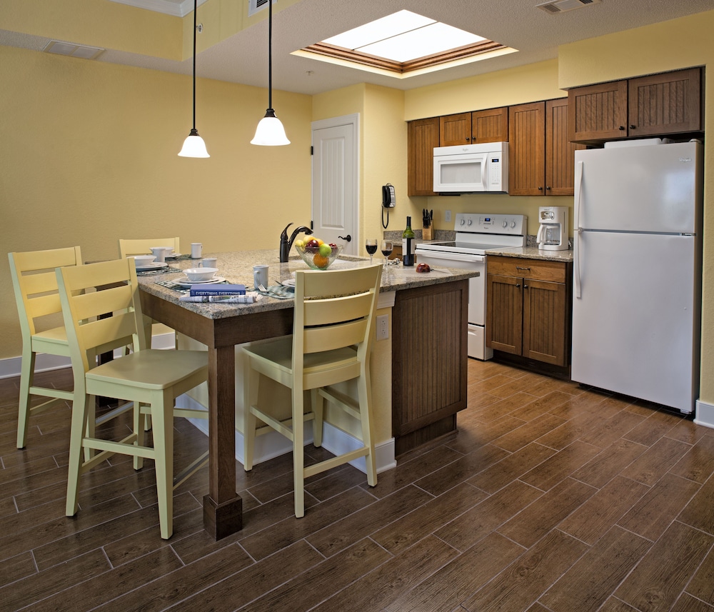 Bluewater Resort & Marina by Spinnaker Resorts - photo 10