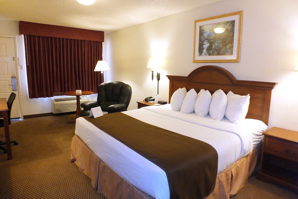 Days Inn by Wyndham Abilene - photo 8