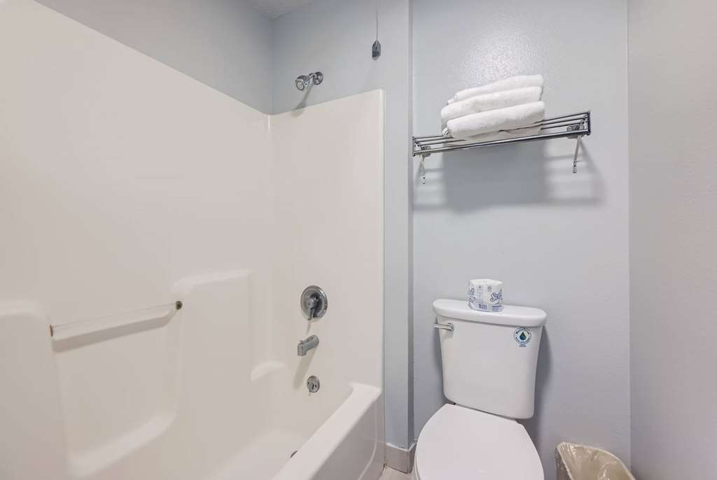Travelodge by Wyndham Longmont - photo 25