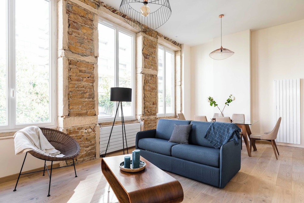 Dify Lumiere Massena — 4-Star Luxury Hotel in Lyon, France