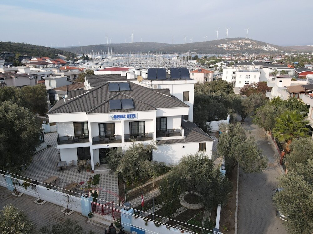 Deniz Otel — hotel in Seferihisar